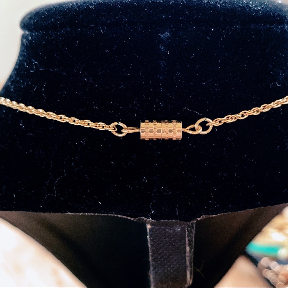 Vintage || Clay Rose Filigree Gold Tone Necklace - Picture 5 of 8